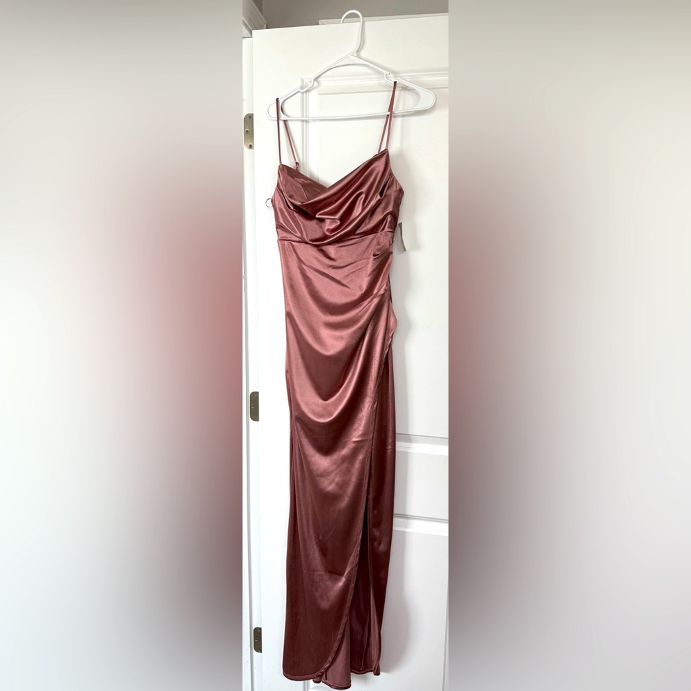 Small Windsor dress. Bridesmaid dress. New with tags